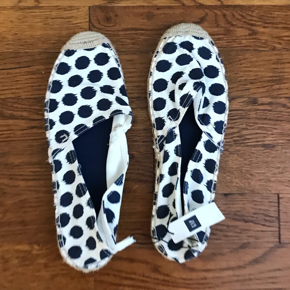 NWT GAP Blue Polka Dot Espadrilles Size 9